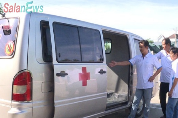 Dùng xe cứu thương 'thông chốt' kiểm soát y tế, đưa khách từ vùng dịch về Bình Định