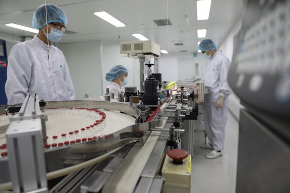 Việt Nam sản xuất thành công lô vắc xin Sputnik V đầu tiên - Ảnh 2.