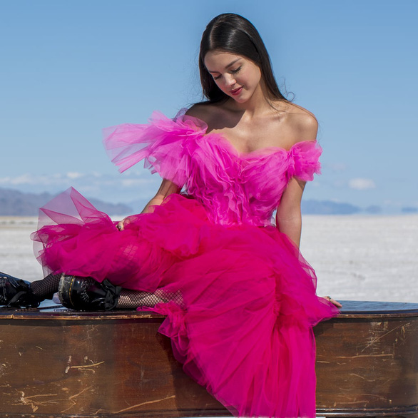 Olivia Rodrigo - giọng ca gốc Philippines xinh đẹp - và 7 đề cử Grammy 'cỡ bự' 4