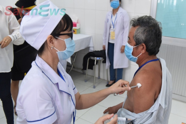 5 tỉnh thành muốn tiêm thử vắc xin Nano Covax, Bộ Y tế nói gì? - Ảnh 1.