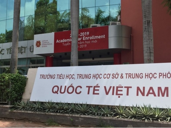 Giáo viên trường Việt Úc mắc Covid-19, 106 học sinh thành F1